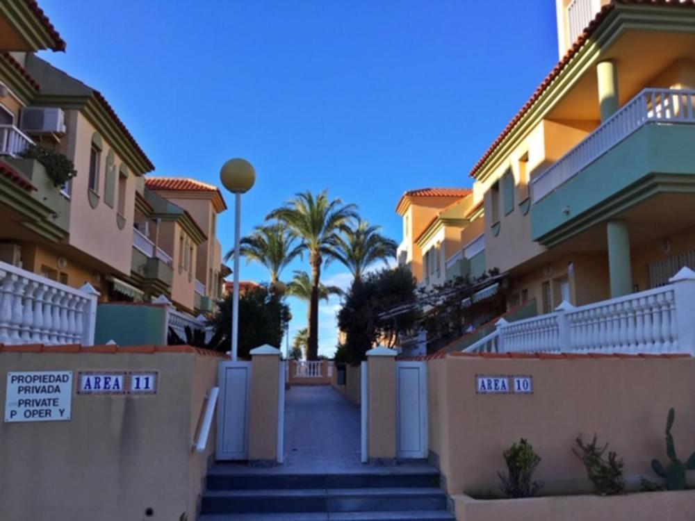 Lmha02 Villas De Frente Marino La Manga Luaran gambar